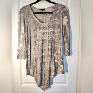 The T Refinery Designer Top With Tie-dye Whitewash and 3/4 Cropped Sleeves Sz. M